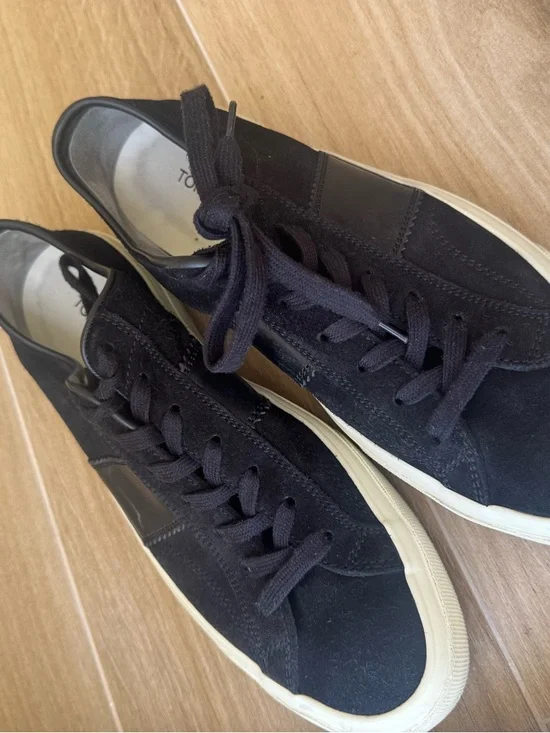 Tom Ford Black Suede Low-Top Sneakers with Cream Sole - Picture 5 of 6